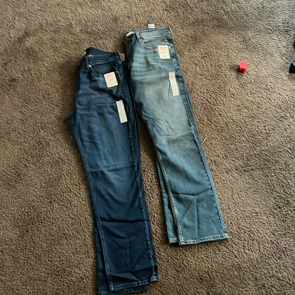 Signature levi strauss straight  & athletic 36x34